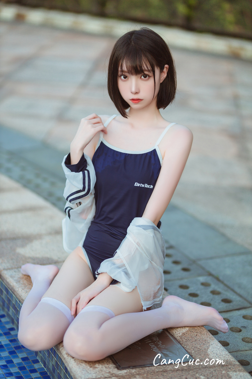 Coser@许岚LAN - 泳池竟泳
